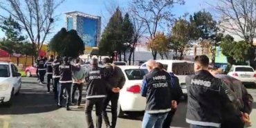 “uyusturucuyla-muecadele”-sayfasi-kurdu,-uyusturucu-ticaretinden-goezaltina-alindi