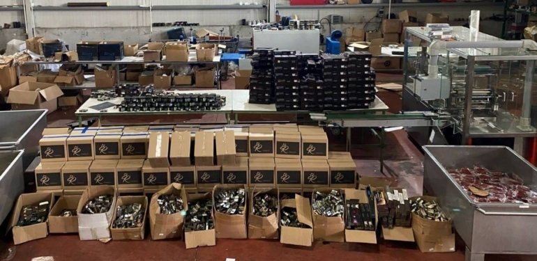 Tekirdağ’da 1 ton 806 kilogram kaçak nargile tütünü ele geçirildi