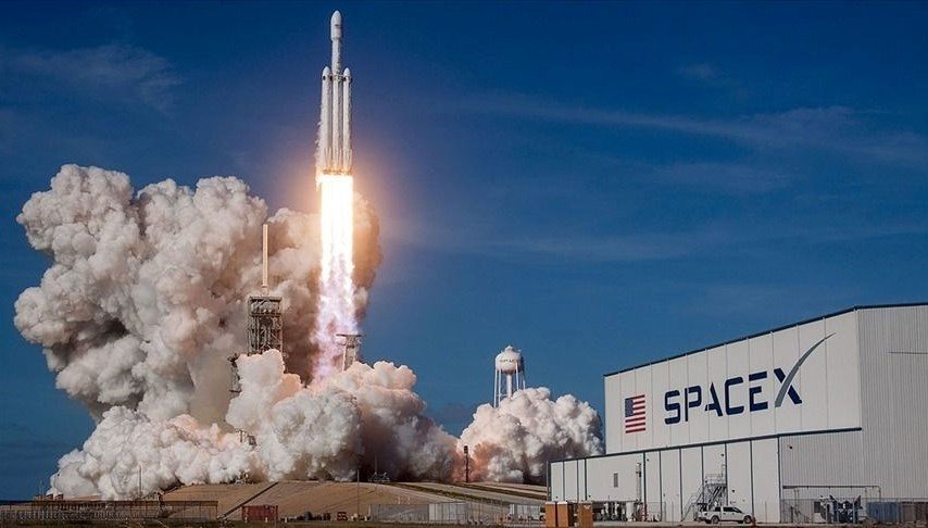 spacex’e,-„elon-musk’i-elestiren-calisanlarini-kovdu“-suclamasi