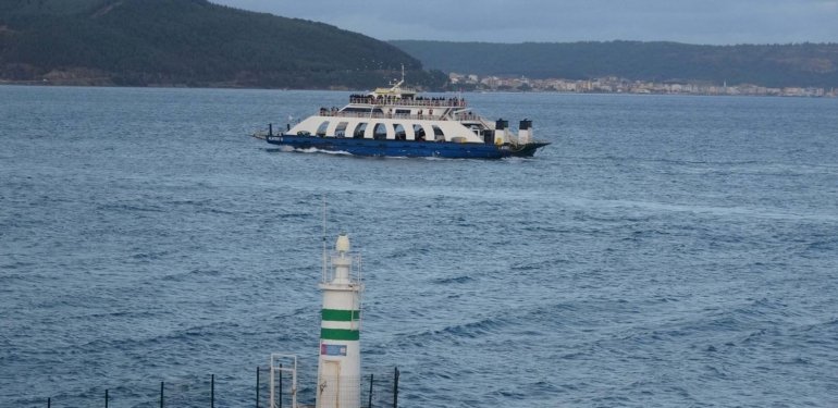 Kuzey Ege’de deniz ulaşımına fırtına engeli