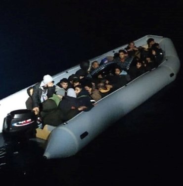 canakkale-aciklarinda-34-duezensiz-goecmen-kurtarildi