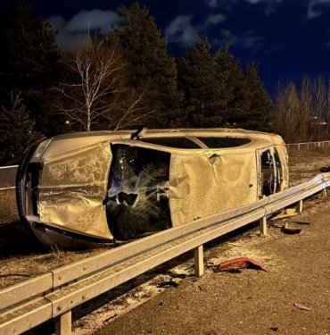 erzurum’da-iki-otomobilin-carpistigi-kazada-3-kisi-yaralandi