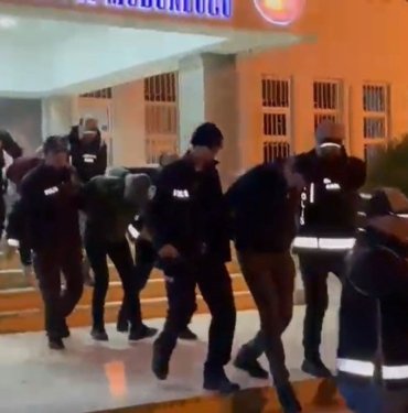 izmir’de-suc-oerguetuene-operasyonda-2-tutuklama-daha