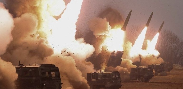 Kore Yarımadası’nda gerginlik: Kuzey’den top atışı Güney’den tahliye