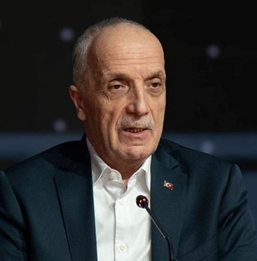 turk-is-baskani-atalay:-iki-maasimi-vergiden-dolayi-aliyorlar