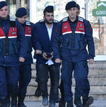 firari-hukumlu,-annesinin-evinin-altindaki-tunelde-yakalandi