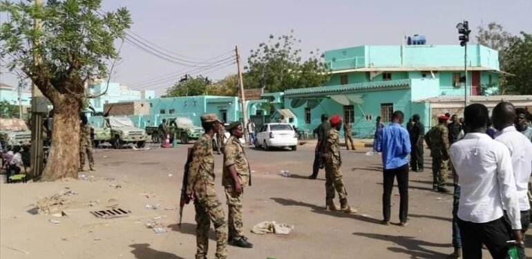 Sudan’dan Dagalu’nun resmi törenle karşılanmasına protesto