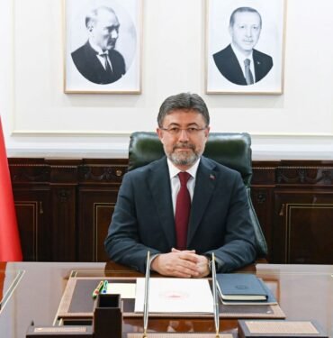 deprem-bolgesindeki-yetistiricilere-hayvan-dagitimi-tamamlandi