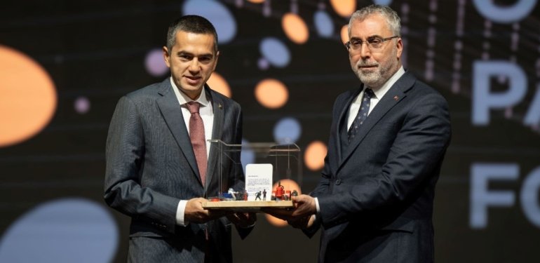 İşçi, işveren ve kamu kesimi Ortak Paylaşım Forumu’nda bir araya geldi