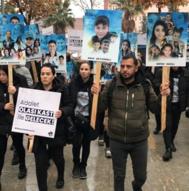 depremde-72-kisi-hayatini-kaybetmisti:-isias-oteli-davasinda-4.-gun