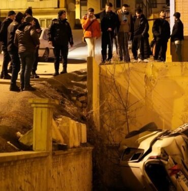 bayburt’ta-trafik-kazasi:-3-ogretmen-yaralandi