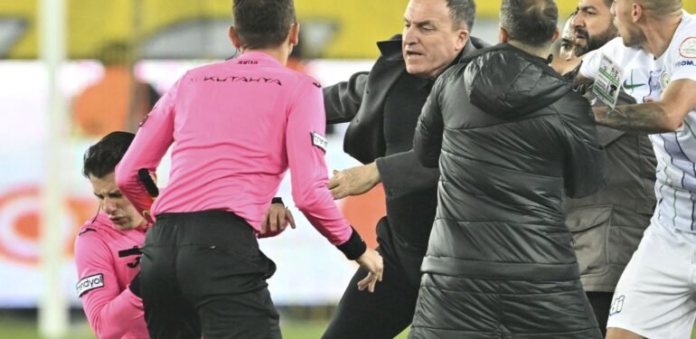 Halil Umut Meler’e yumruklu saldırı davası başlıyor