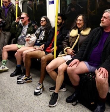 londra’da-pantolonsuz-gunu-kutlamasi