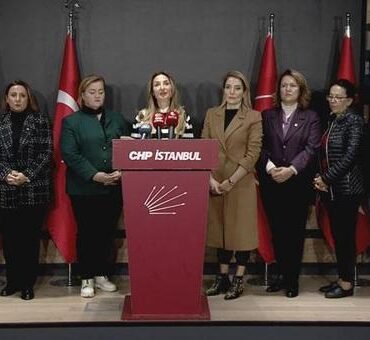 nazliaka:-selvi-hanim-dun-sonrasinda-test-yaptirdi;-kovid-pozitif-oldugu-ortaya-cikti