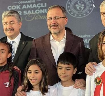 bakan-kasapoglu:-dunyanin-en-guclu-genclik-politikalarini-uygulayan-ulkesiyiz