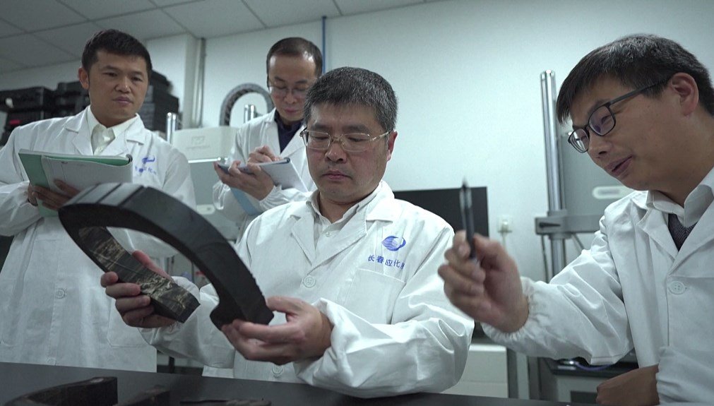 cin-sentetik-kaucuk-uretti:-yerli-ucak-lastiginde-kullanilacak