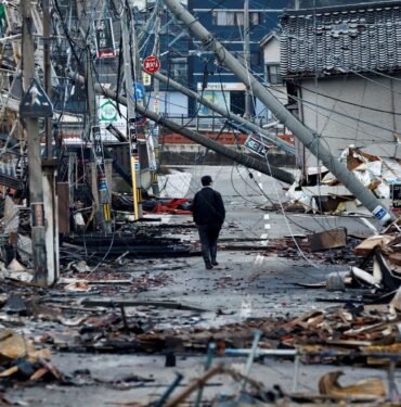 japonya’daki-7,6’lik-depremde-can-kaybi-128’e-yukseldi