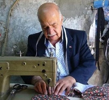 60-yillik-terzi!-4-cocugu-ve-esini-universiteli-yapti