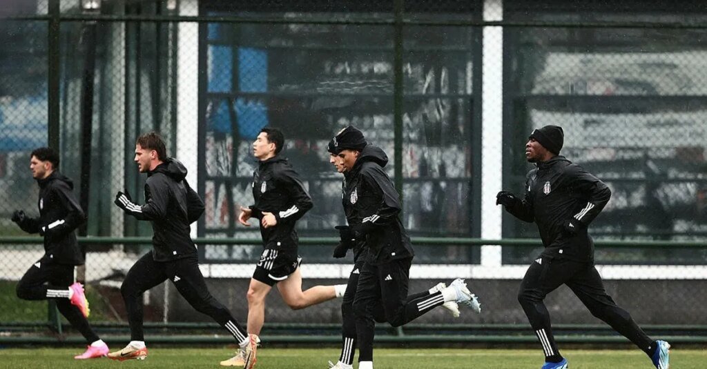 besiktas'ta-caykur-rizespor-maci-hazirliklari-basladi