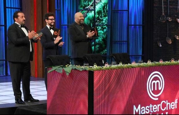 masterchef’te-en-son-kim-elendi,-yari-finale-hangi-isimler-kaldi?-masterchef-sampiyonu-belli-oluyor