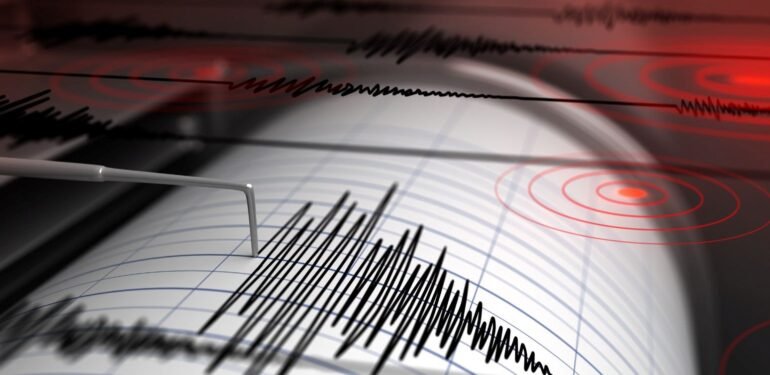 Deprem mi oldu? En son nerede, kaç şiddetinde deprem oldu? (AFAD 8 Ocak son depremler verileri)
