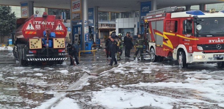 LPG dolu tankerdeki gaz sızıntısına müdahale
