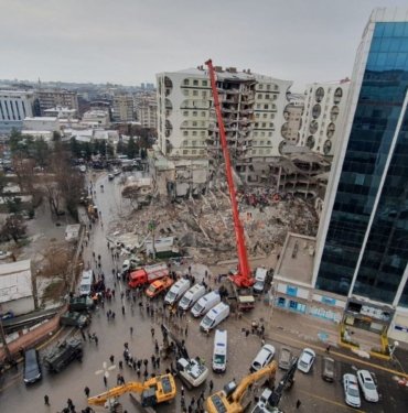 depremde-89-kisiye-mezar-olan-galeria-sitesi-icin-“yerinde-donusum”-basvurusu