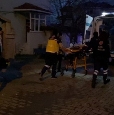 evde-vurulmus-halde-bulunan-genc-hayatini-kaybetti