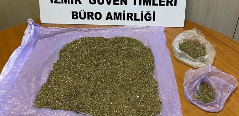 İzmir’de cezaevi firarisi uyuşturucuyla yakalandı