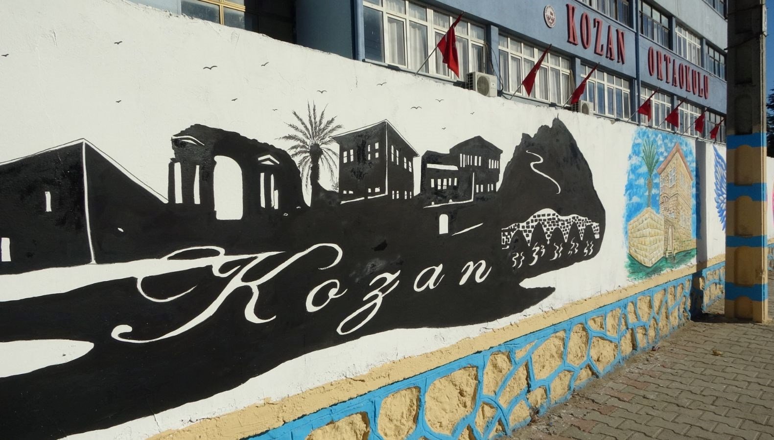 adana-kozan’da-mahalle-sanat-sokagina-dondu