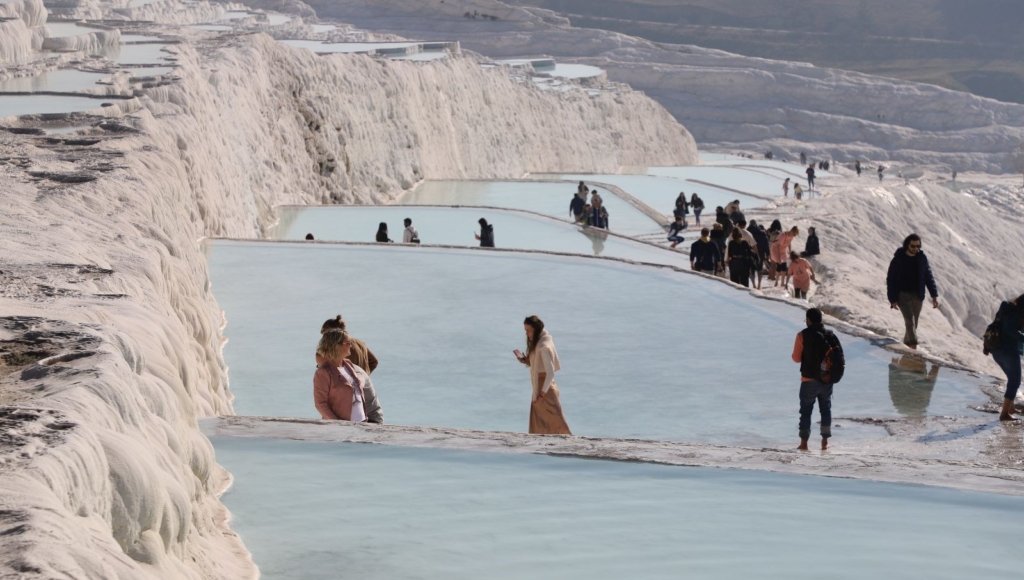 pamukkale’de hafta sonu yogunlugu yasaniyor