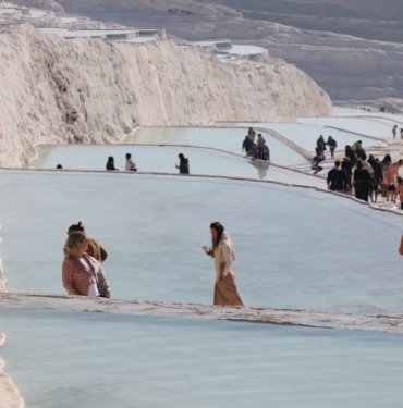 pamukkale’de hafta sonu yogunlugu yasaniyor