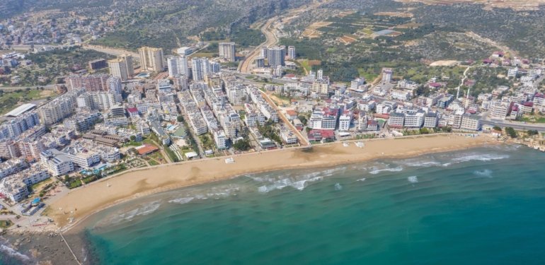 Mersin’de müstakil evde çıkan yangında bir kişi öldü