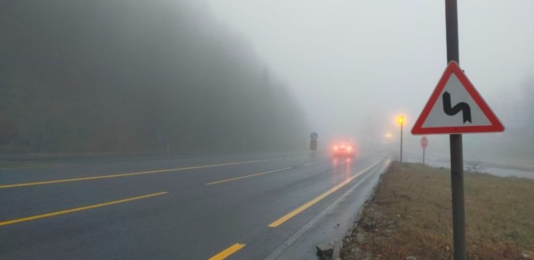 Bolu Dağı’nda sis ve sağanak