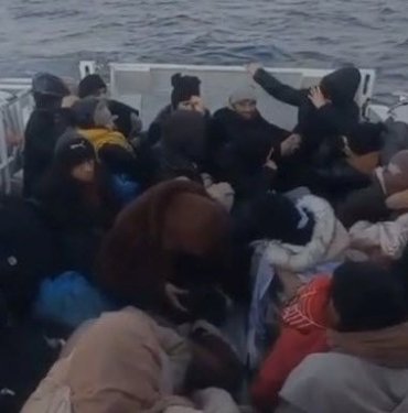 canakkale-aciklarinda-34-kacak-gocmen-kurtarildi