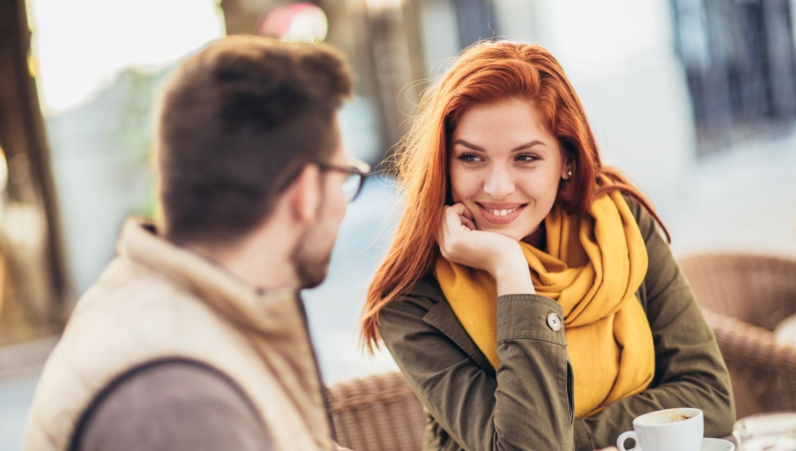 bir-kadini-ilk-bulusmada-hemen-etkileyebilecek-6-davranis