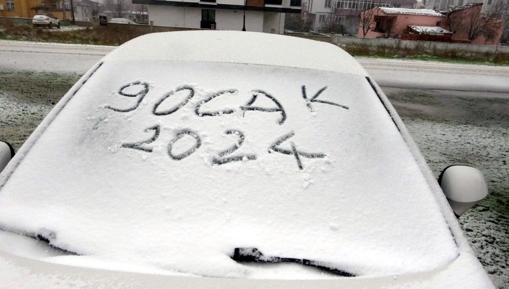 kar-istanbul’un-sinirinda:-trakya’da-kar-yagisi-ve-kuvvetli-ruzgar