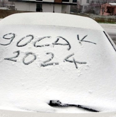 kar-istanbul’un-sinirinda:-trakya’da-kar-yagisi-ve-kuvvetli-ruzgar