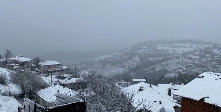 Çanakkale’nin yüksek kesimleri beyaza büründü