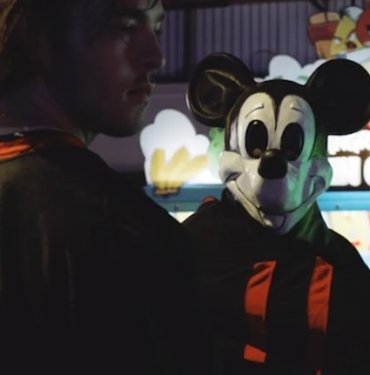 mickey-mouse-korku-filmine-konu-oldu:-mickey’nin-fare-kapani-geliyor