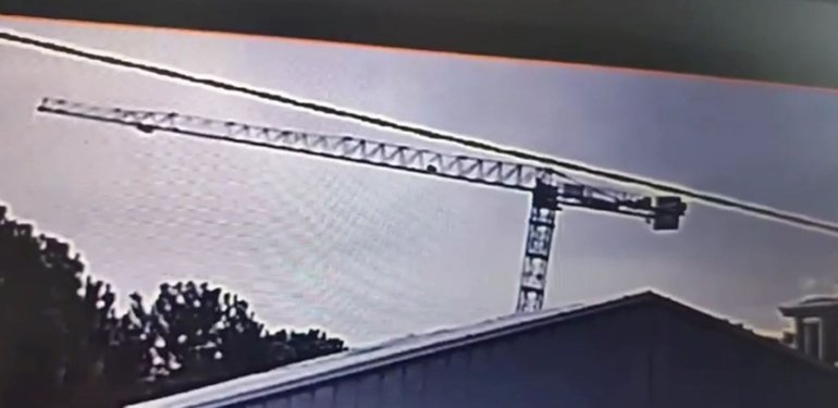 Manisa’da operatörün öldüğü vinç kazası kamerada: İşçilerin hayatını böyle kurtarmış