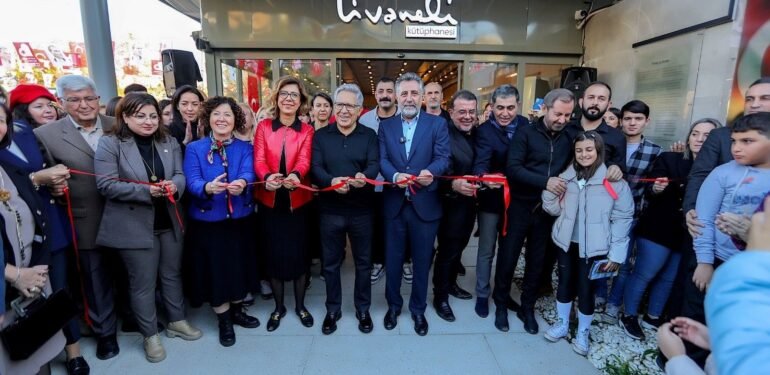 izmir’de-livaneli-kutuphanesi-hizmete-acildi