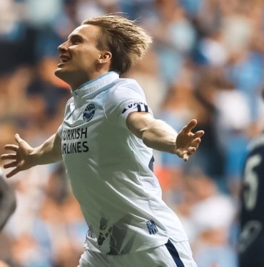besiktas,-jonas-svensson-ile-anlasmaya-vardi