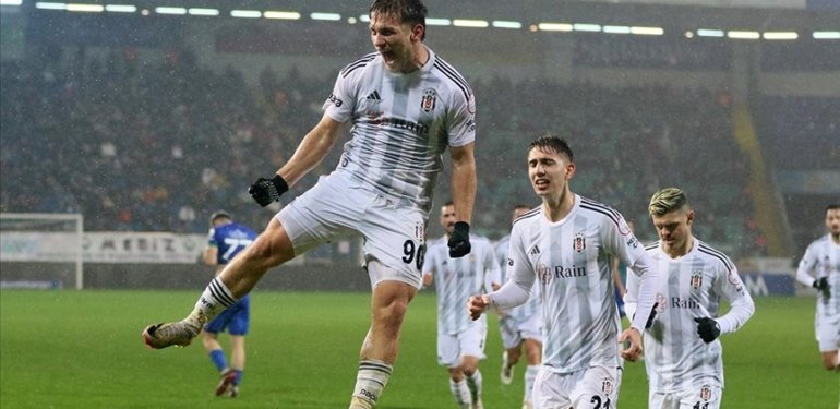 Beşiktaş deplasmanda farklı kazandı