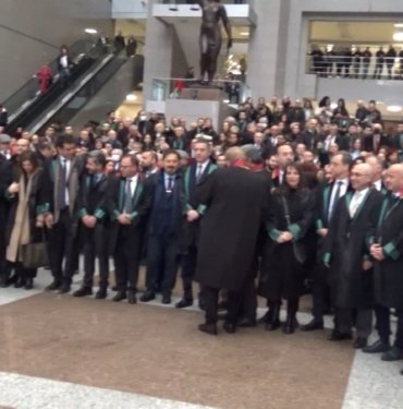 avukatlardan-can-atalay-protestosu