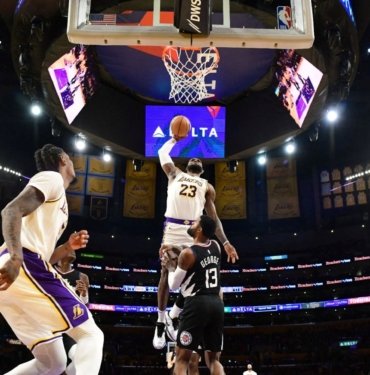 nba’de-los-angeles-derbisinin-galibi-lakers
