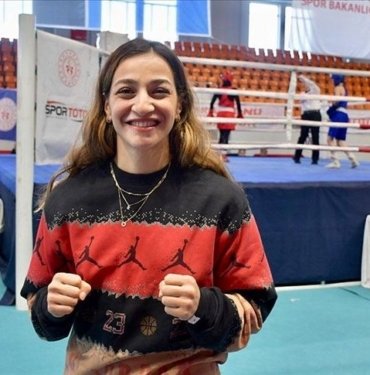 milli-boksor-buse-naz-cakiroglu’nun-paris’teki-hedefi-altin-madalya