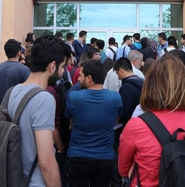 yok’ten-universite-analizi:-yeni-mezunlarinin-ise-baslama-suresi-6,4-ay