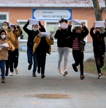 15-tatile-kac-gun-kaldi?-karneler-ne-zaman-verilecek?