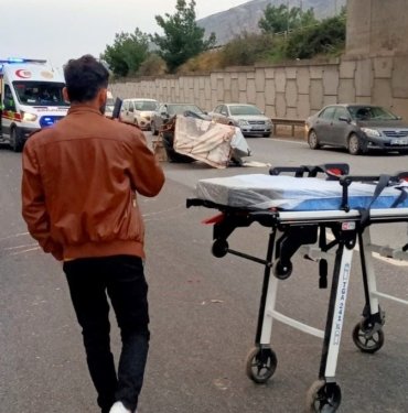 hatay’da-can-pazari:-tir’la-carpisan-pikabin-kasasindan-yola-savruldular